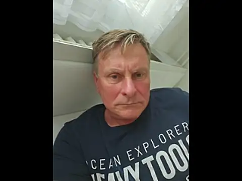 johnnym1 online show from 03-31-26, 01:24