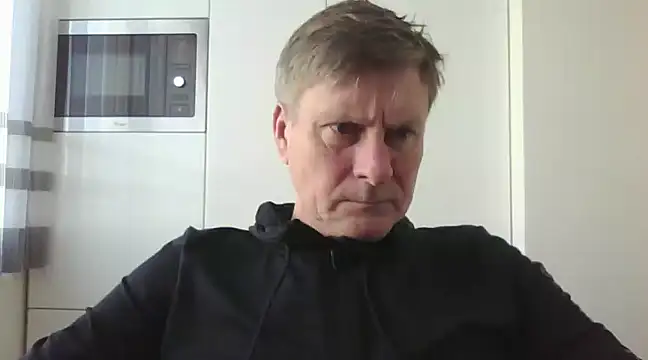 johnnym1 online show from 02-04-25, 09:38