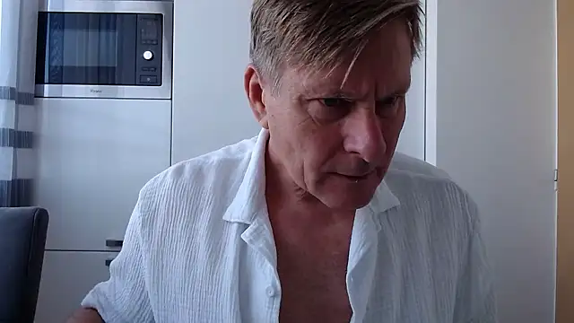 johnnym1 online show from 01-19-26, 10:19