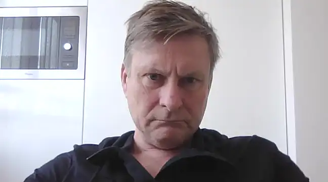 johnnym1 online show from 02-18-25, 01:11