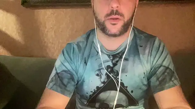 RedDante89 online show from 12-18-24, 05:10