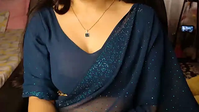 Snapshot of Spice-Summi chatting on 07-10-26, 07:25 Spice-Summi online show from 07-10-26, 07:25