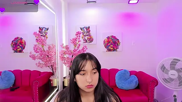 Snapshot of Miss_dolly_ chatting on 03-03-25, 12:17 Miss dolly  online show from 03-03-25, 12:17