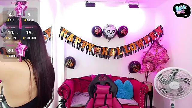 Miss dolly  online show from 10-30-25, 12:25