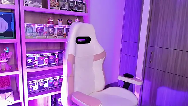 Snapshot of Victoria_se chatting on 04-04-26, 05:47 Victoria se online show from 04-04-26, 05:47