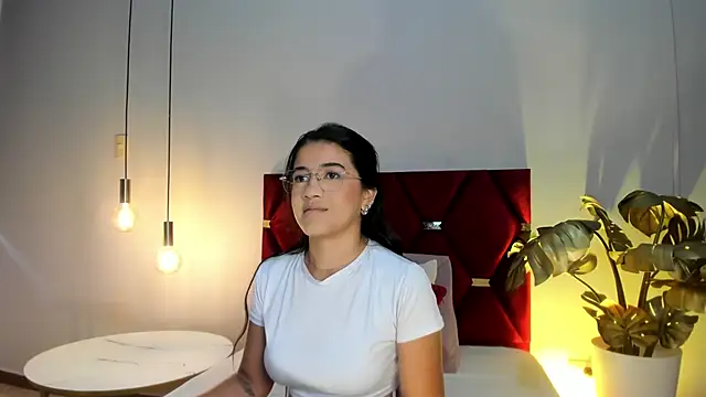 LeaahCarter online show from 10-17-25, 05:59