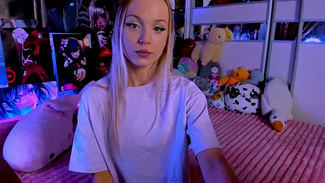 Snapshot of Cute__Pony chatting on 01-14-25, 09:20 Cute Pony online show from 01-14-25, 09:20