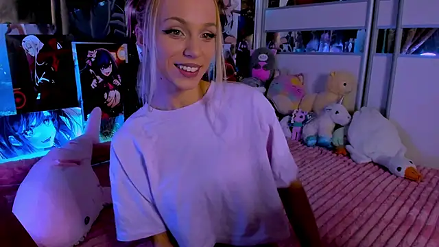 Snapshot of Cute__Pony chatting on 03-06-25, 09:20 Cute Pony online show from 03-06-25, 09:20