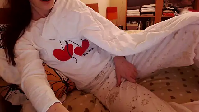 LovelyAndraGirl online show from 07-24-26, 04:36