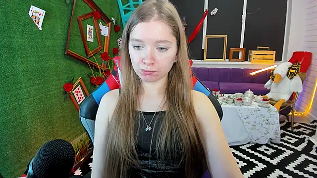 MayaSinabon online show from 02-11-25, 12:25