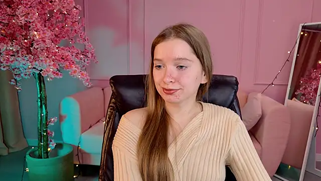 MayaSinabon online show from 03-04-25, 03:15