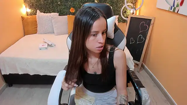 Violeta Hernandez online show from 12-30-24, 12:52