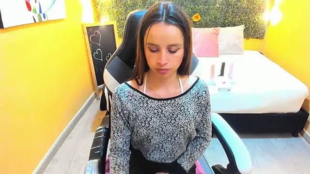 Violeta Hernandez online show from 01-28-25, 03:57