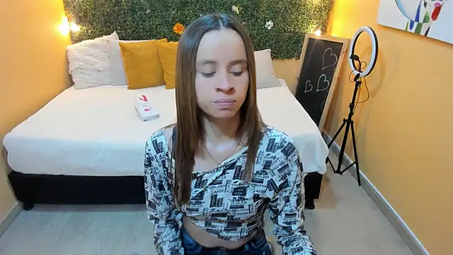 Violeta Hernandez online show from 12-20-24, 12:27