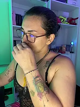 Snapshot of Amarantha_666 chatting on 05-08-26, 11:30 Amarantha 666 online show from 05-08-26, 11:30