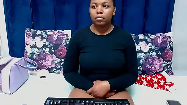 HotSmallTits online show from 06-06-26, 05:51