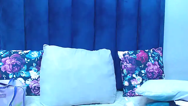 HotSmallTits online show from 03-03-26, 06:15