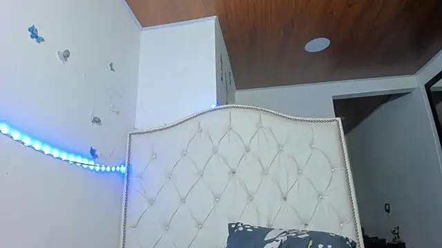 Anny jhonsonx online show from 09-18-25, 11:30