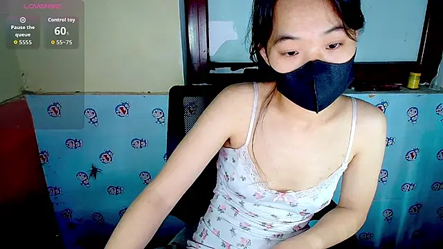   Saphia   online show from 11-20-25, 03:12