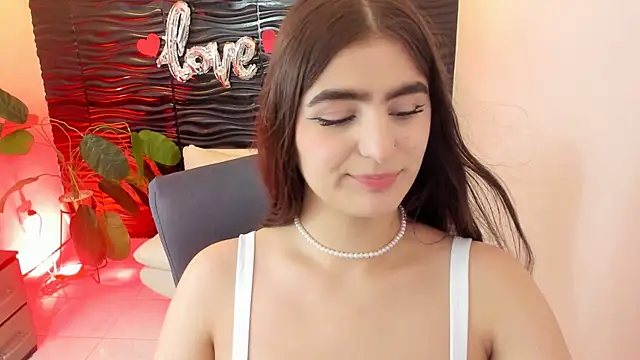 Snapshot of sofia_44 chatting on 10-07-25, 01:12 sofia 44 online show from 10-07-25, 01:12