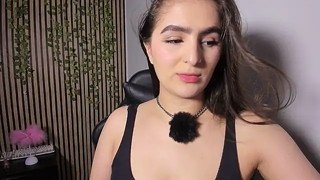 Snapshot of sofia_44 chatting on 06-05-26, 11:54 sofia 44 online show from 06-05-26, 11:54