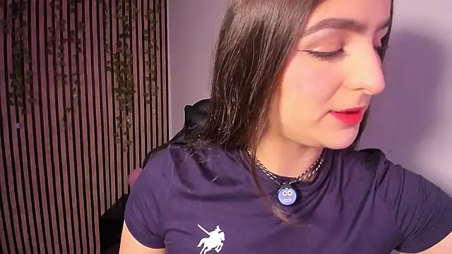 Snapshot of sofia_44 chatting on 05-29-26, 01:50 sofia 44 online show from 05-29-26, 01:50