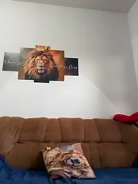 Snapshot of MILEIDE980 chatting on 02-23-26, 10:05 MILEIDE980 online show from 02-23-26, 10:05