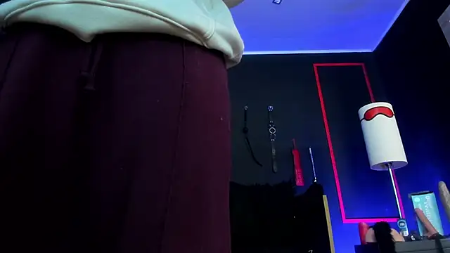 CharlotteScotte online show from 12-15-25, 12:00