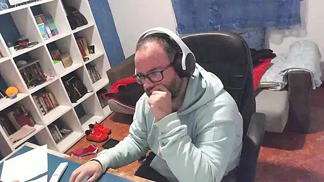 ravingr4d4 online show from 12-03-25, 12:33