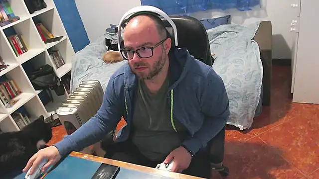 ravingr4d4 online show from 02-11-26, 10:20