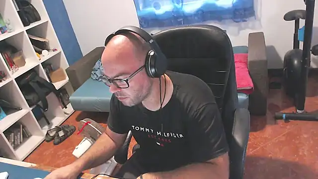 ravingr4d4 online show from 09-10-25, 08:24