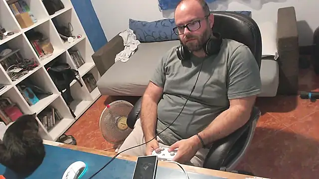 ravingr4d4 online show from 10-01-25, 08:46