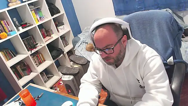 ravingr4d4 online show from 01-05-26, 09:51