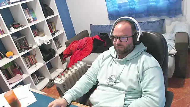 ravingr4d4 online show from 11-25-25, 02:06