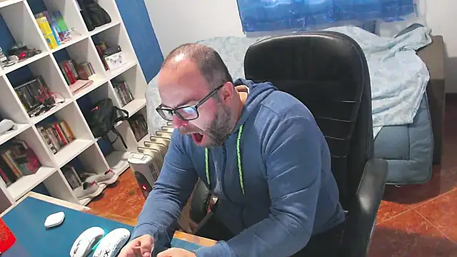 ravingr4d4 online show from 01-09-26, 09:05