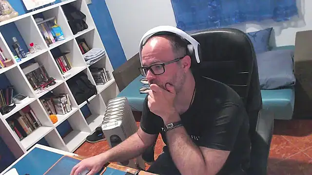 ravingr4d4 online show from 04-04-26, 07:53