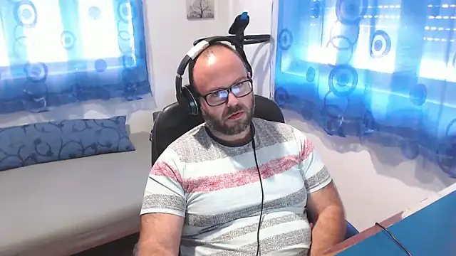 ravingr4d4 online show from 10-02-25, 08:50