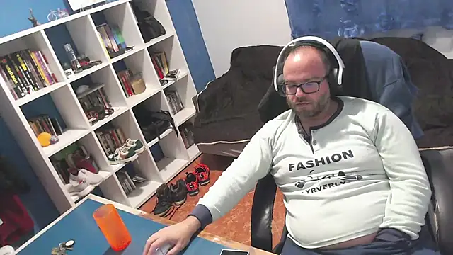 ravingr4d4 online show from 11-13-25, 11:30