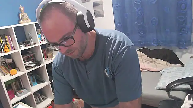 ravingr4d4 online show from 11-06-25, 11:53