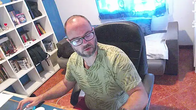 Snapshot of ravingr4d4 chatting on 07-07-26, 08:07 ravingr4d4 online show from 07-07-26, 08:07