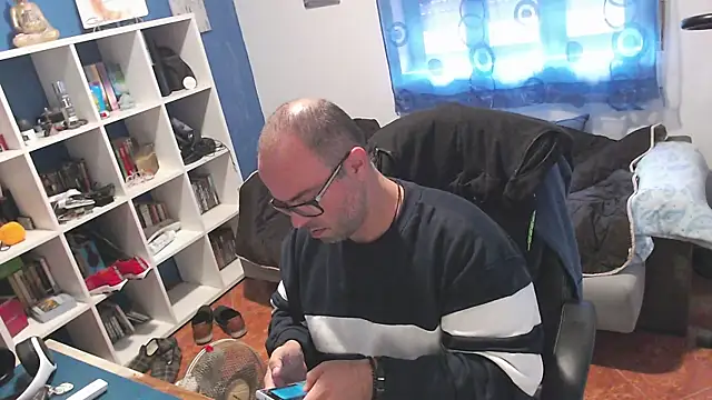 ravingr4d4 online show from 11-04-25, 01:37