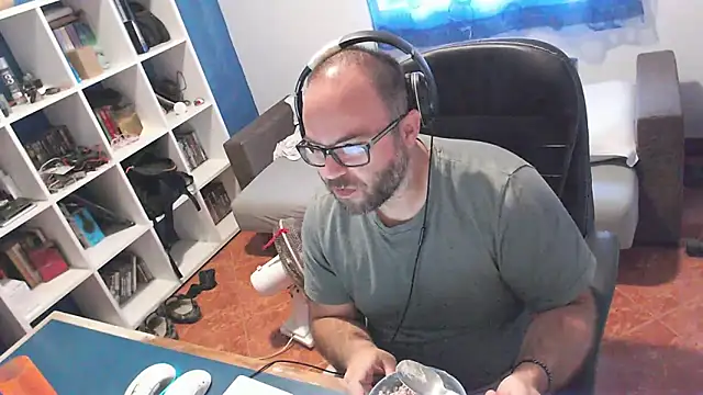 ravingr4d4 online show from 10-01-25, 08:08