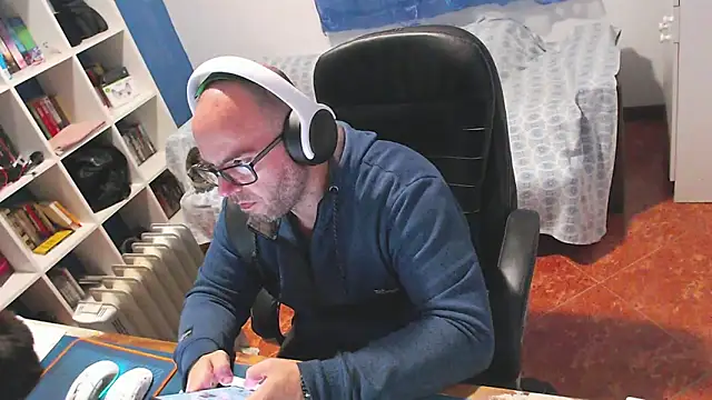 ravingr4d4 online show from 02-01-26, 09:46