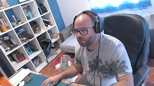 ravingr4d4 online show from 09-26-25, 01:18