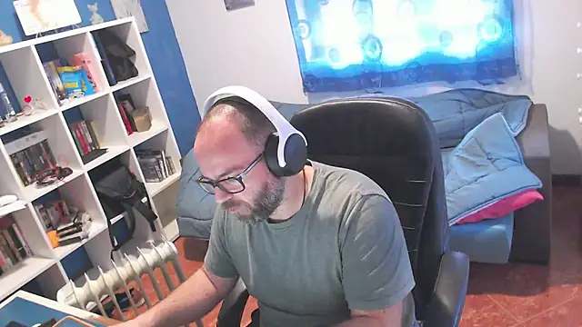 ravingr4d4 online show from 03-25-26, 09:30