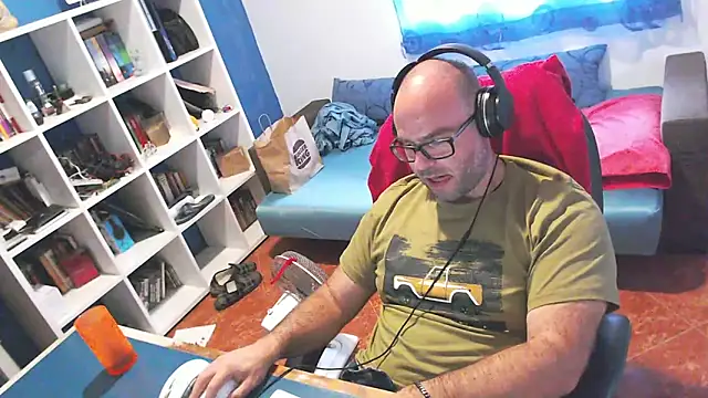 ravingr4d4 online show from 09-09-25, 01:09