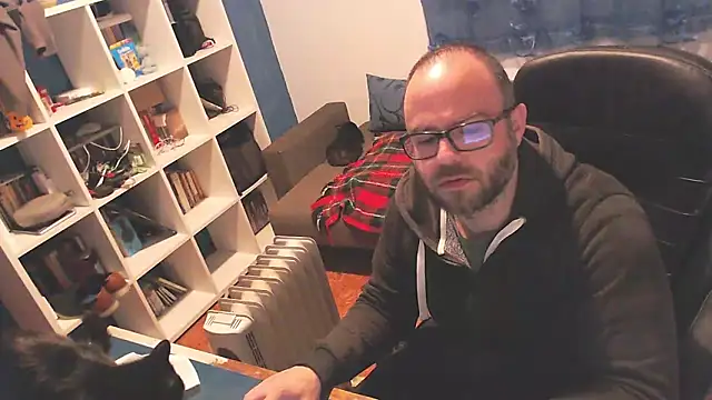 ravingr4d4 online show from 03-15-25, 10:22