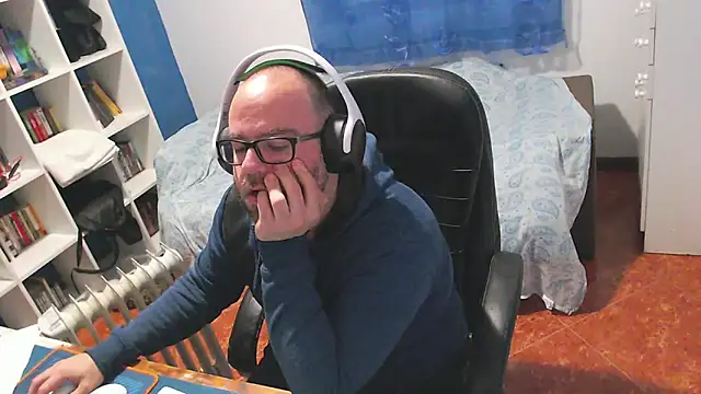 ravingr4d4 online show from 02-10-26, 08:57