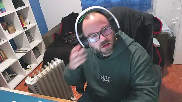 ravingr4d4 online show from 12-15-25, 02:01