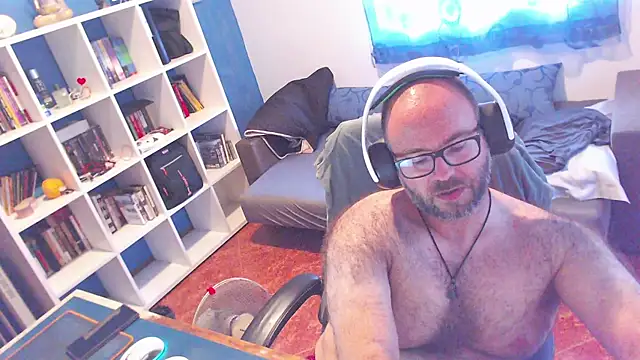 Snapshot of ravingr4d4 chatting on 07-06-26, 01:18 ravingr4d4 online show from 07-06-26, 01:18